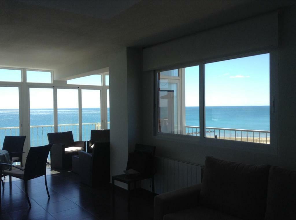 Apartamento Primera Linea De Playa Apartment Benicassim Ngoại thất bức ảnh